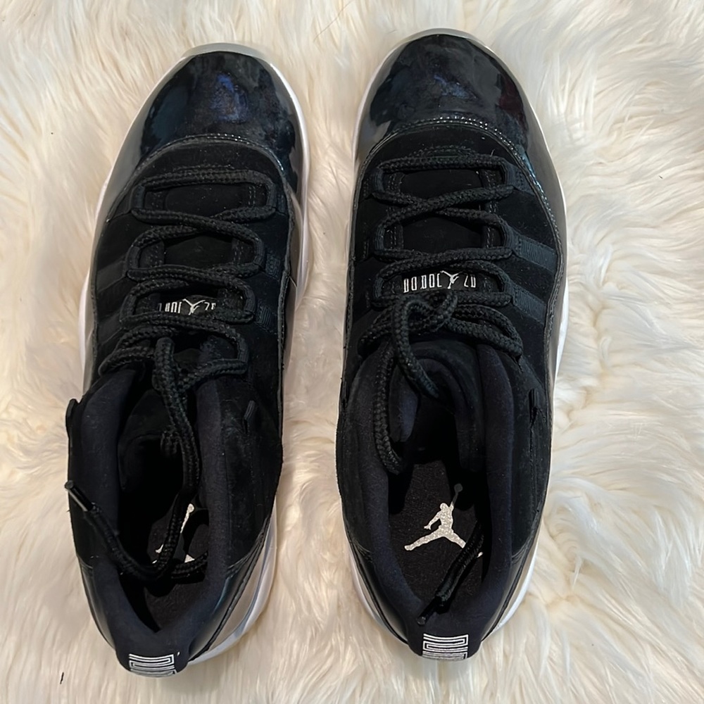 Jordan 11 Retro Low
